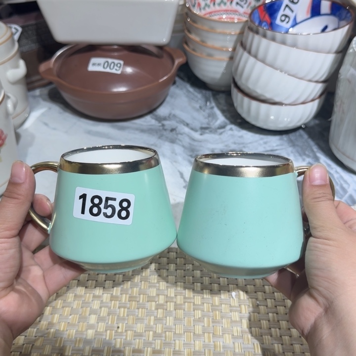 瓷片瑕疵陶瓷介意慎拍发2个1858