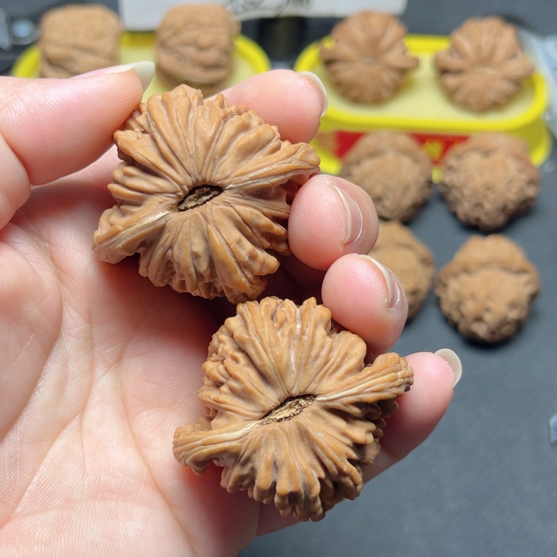 文玩核桃一物一拍44尺楼子微瑕疵