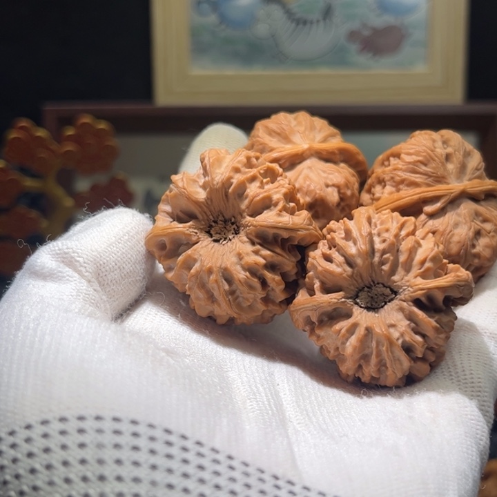 肚***肚吊坠文玩核桃龙门涧金钟