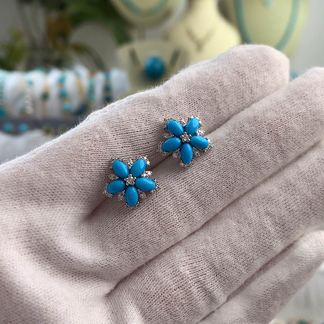 绿松石耳钉未镶嵌