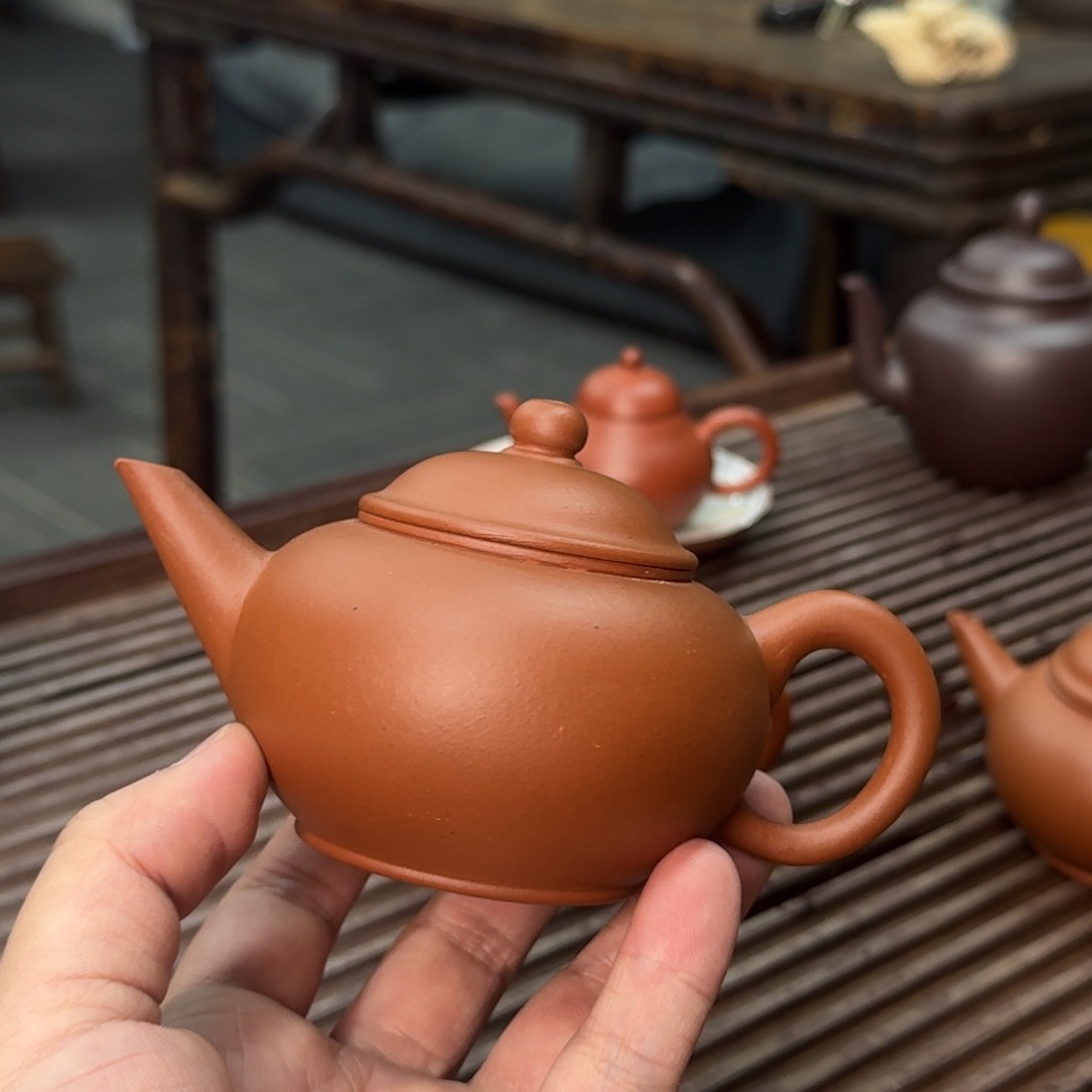 紫砂茶壶看水平泥料老