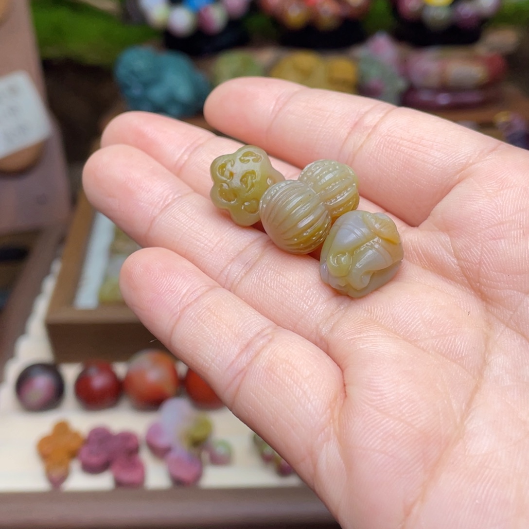 玛瑙/玉髓珠宝半成品未镶嵌盐源玛瑙