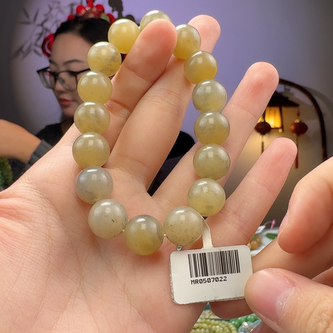 和田玉拍一发一未镶嵌