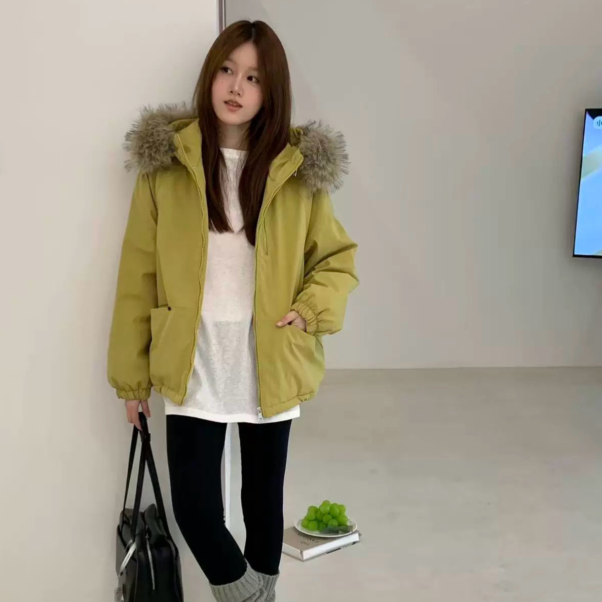 MJJ/8813/大毛领连帽加绒常规款派克服