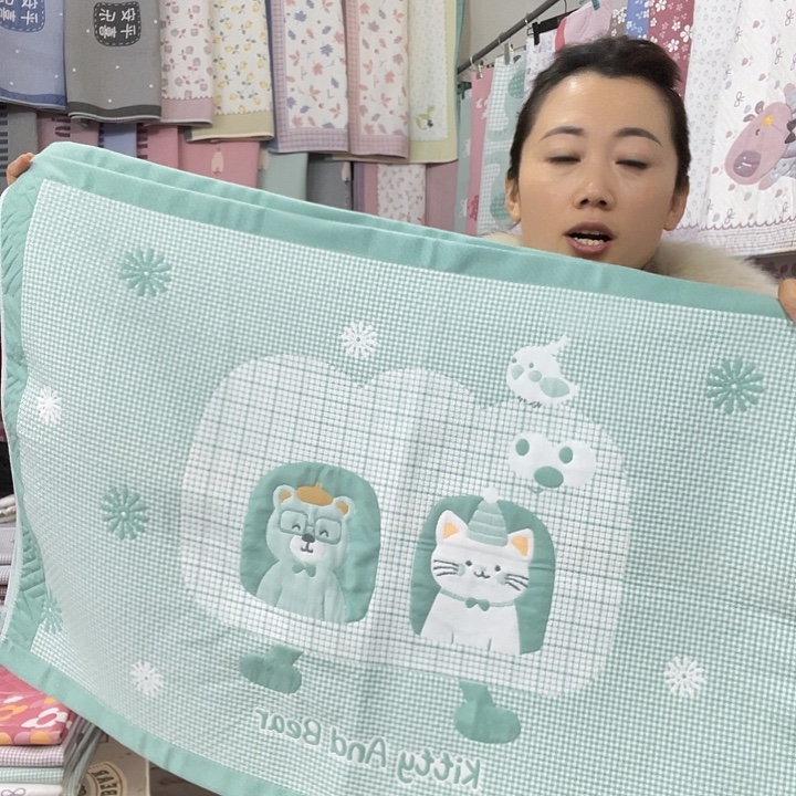 棉特价促销绿色猫咪