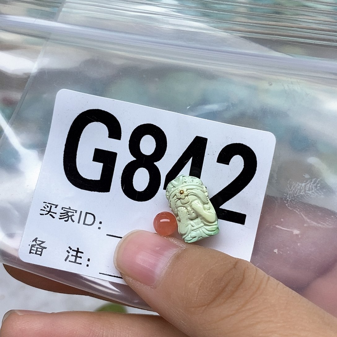 南红玛瑙配饰未镶嵌