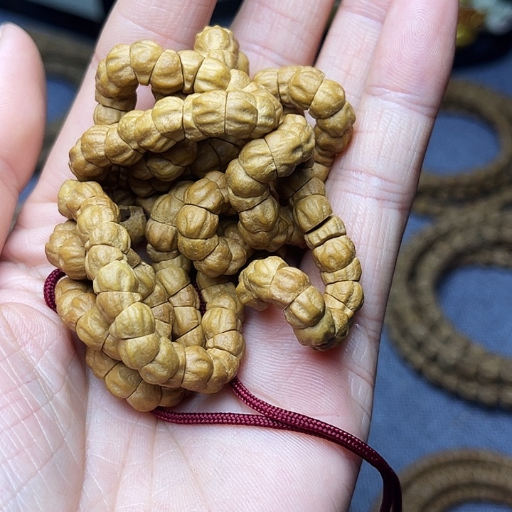 晓***莉手串柏香籽/百香籽