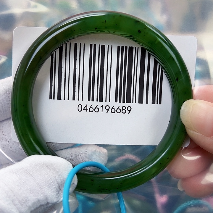 雨***晴和田玉未镶嵌手镯60