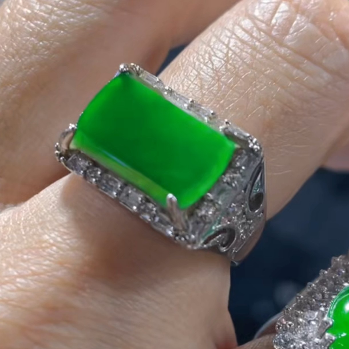 天然A货翡翠假一罚四（多样性发货拍一发一）