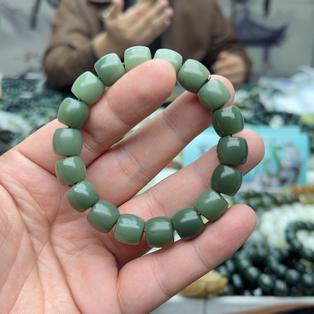 和田玉手链未镶嵌