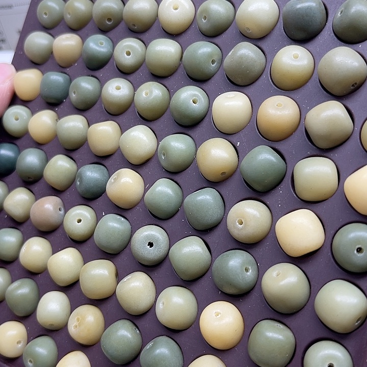 白玉菩提吊坠瑕疵12-11青提桶珠50卡灯牌宠60颗