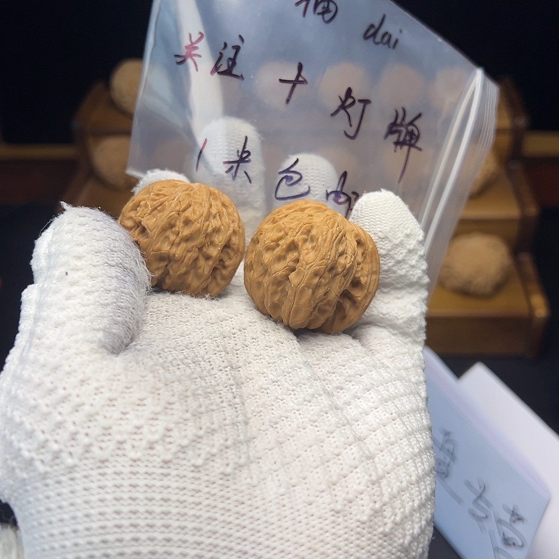 呐***噢文玩核桃把件40磨盘