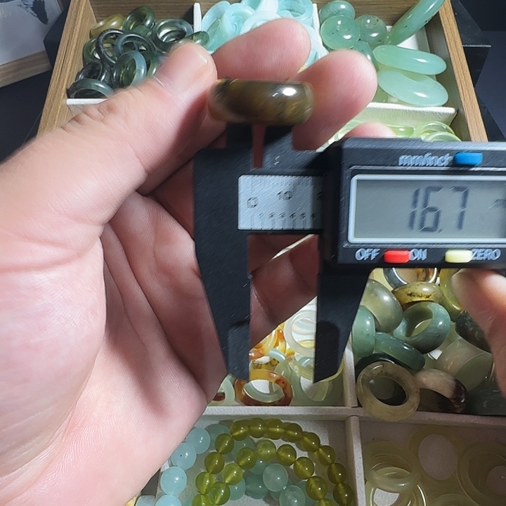 蛇纹石玉未镶嵌戒指10