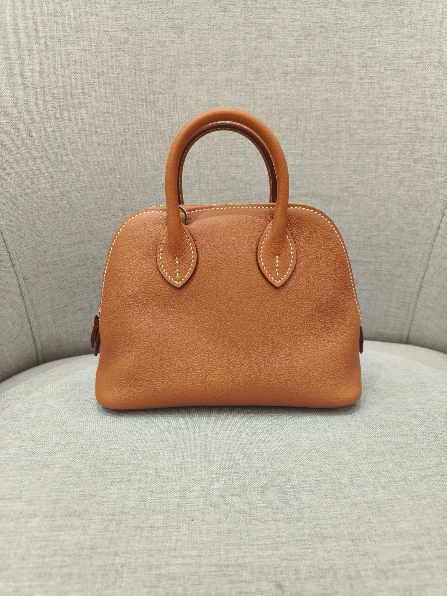 全新未使用 Hermes/爱马仕 爱马仕金棕银扣mini保龄球w刻8276934