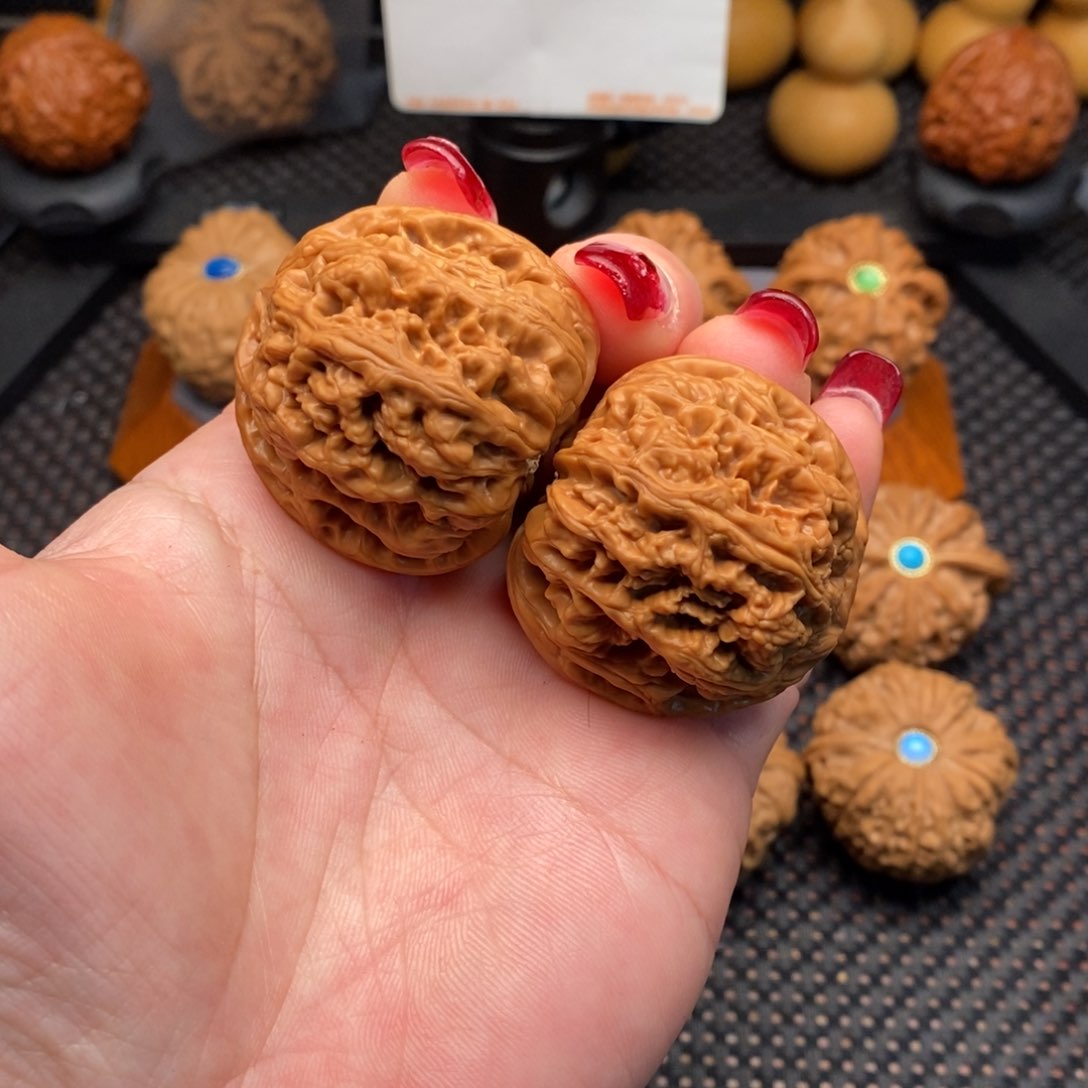 文玩核桃把件全品大粗筋41边43.5肚