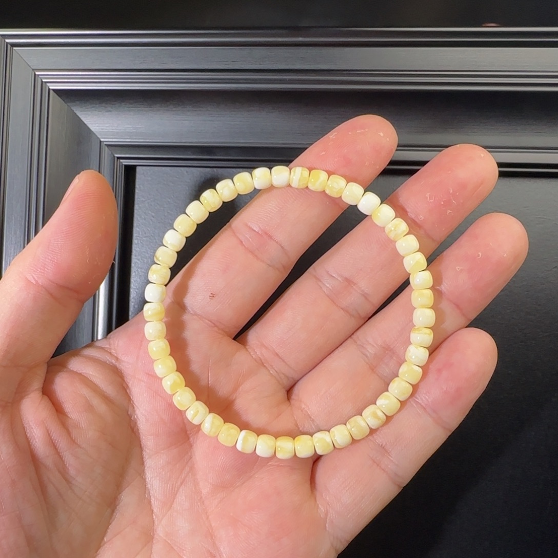 大***！琥珀未镶嵌手串03