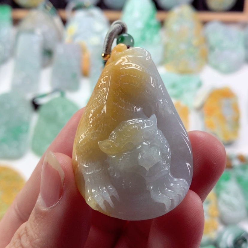 【闪购商品】翡翠吊坠(不含链)未镶嵌