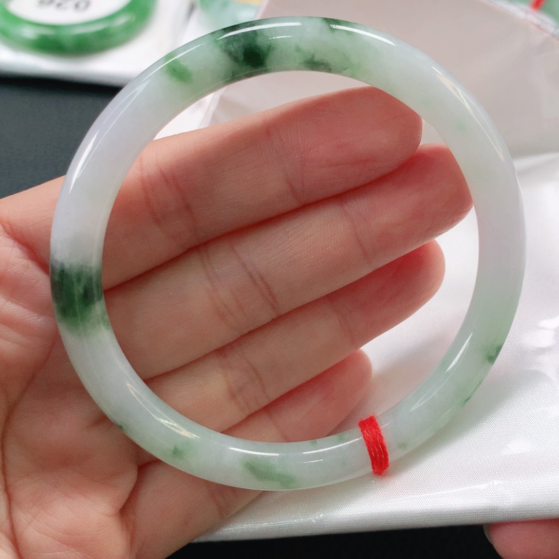 未镶嵌手镯翡翠63圆