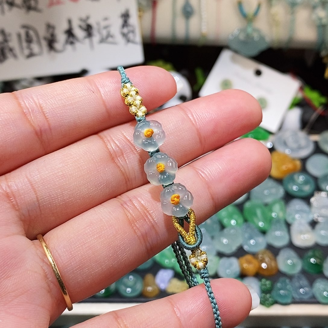 翡翠未镶嵌颈饰冰种三花手绳可调节