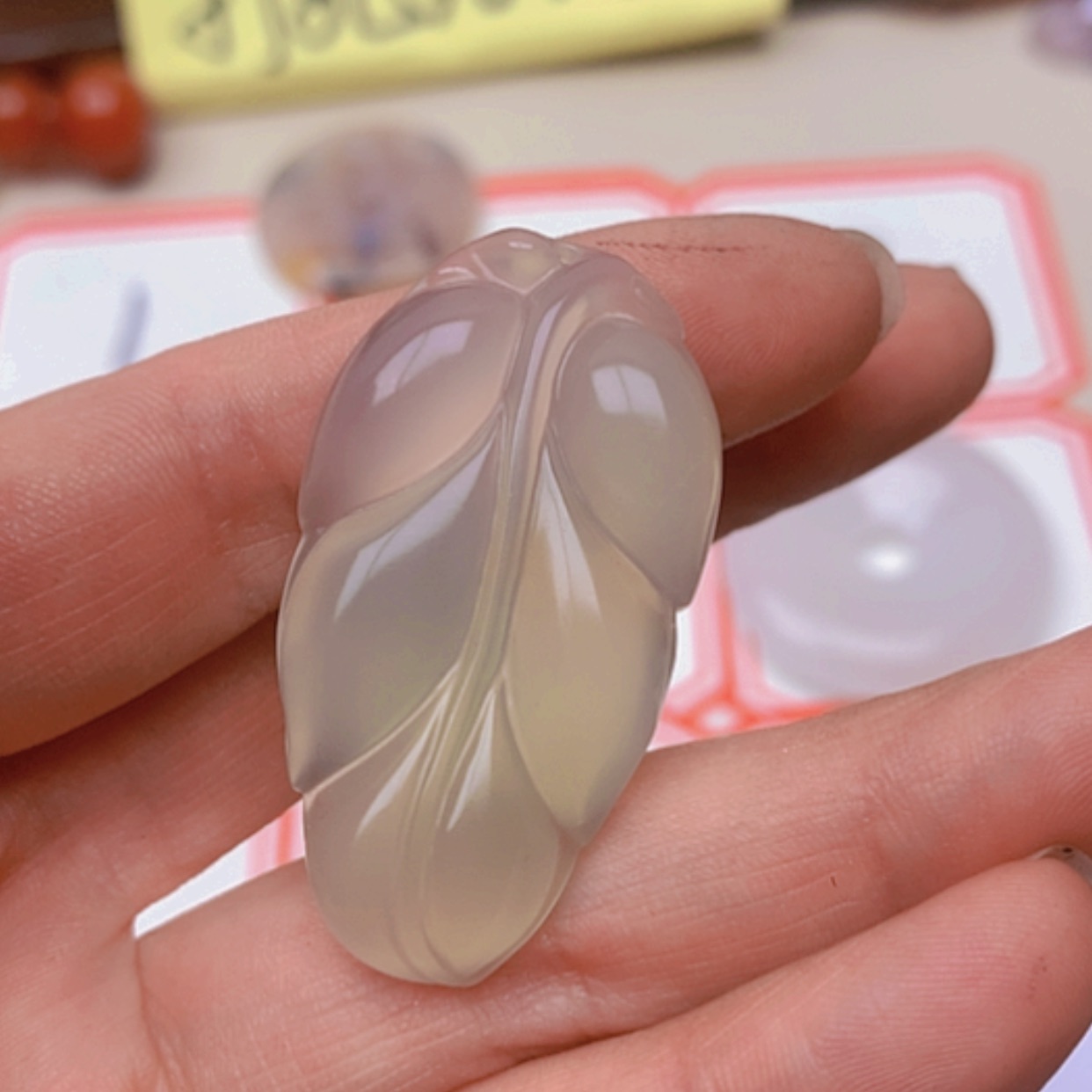 【闪购商品】玛瑙/玉髓珠宝奇石未镶嵌蝴**儀