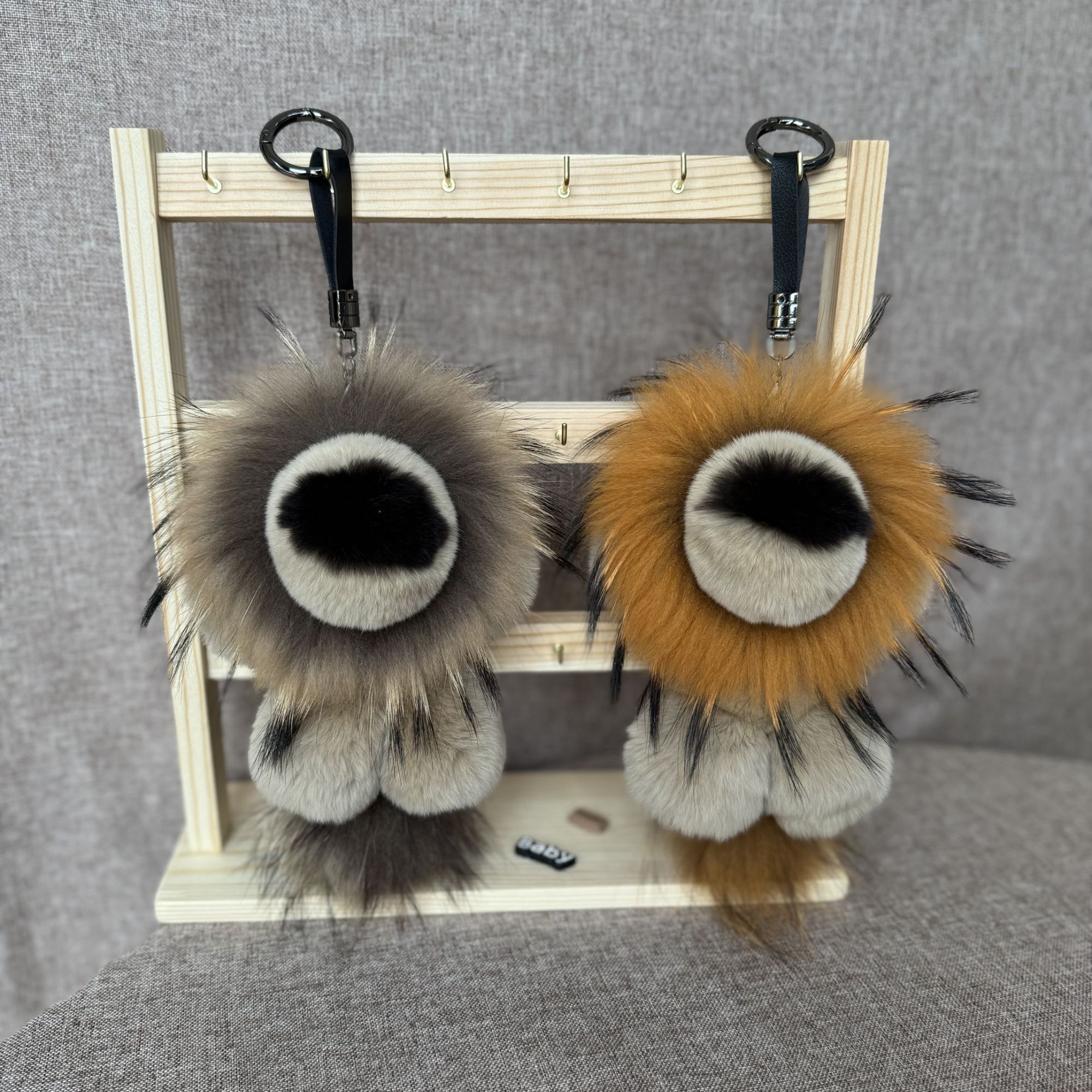 獭兔毛貉子毛辛巴狮子书包挂件毛绒丑公仔挂饰玩偶钥匙扣包包挂件