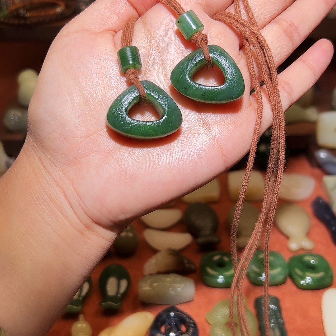 和田玉未镶嵌颈饰任选其一