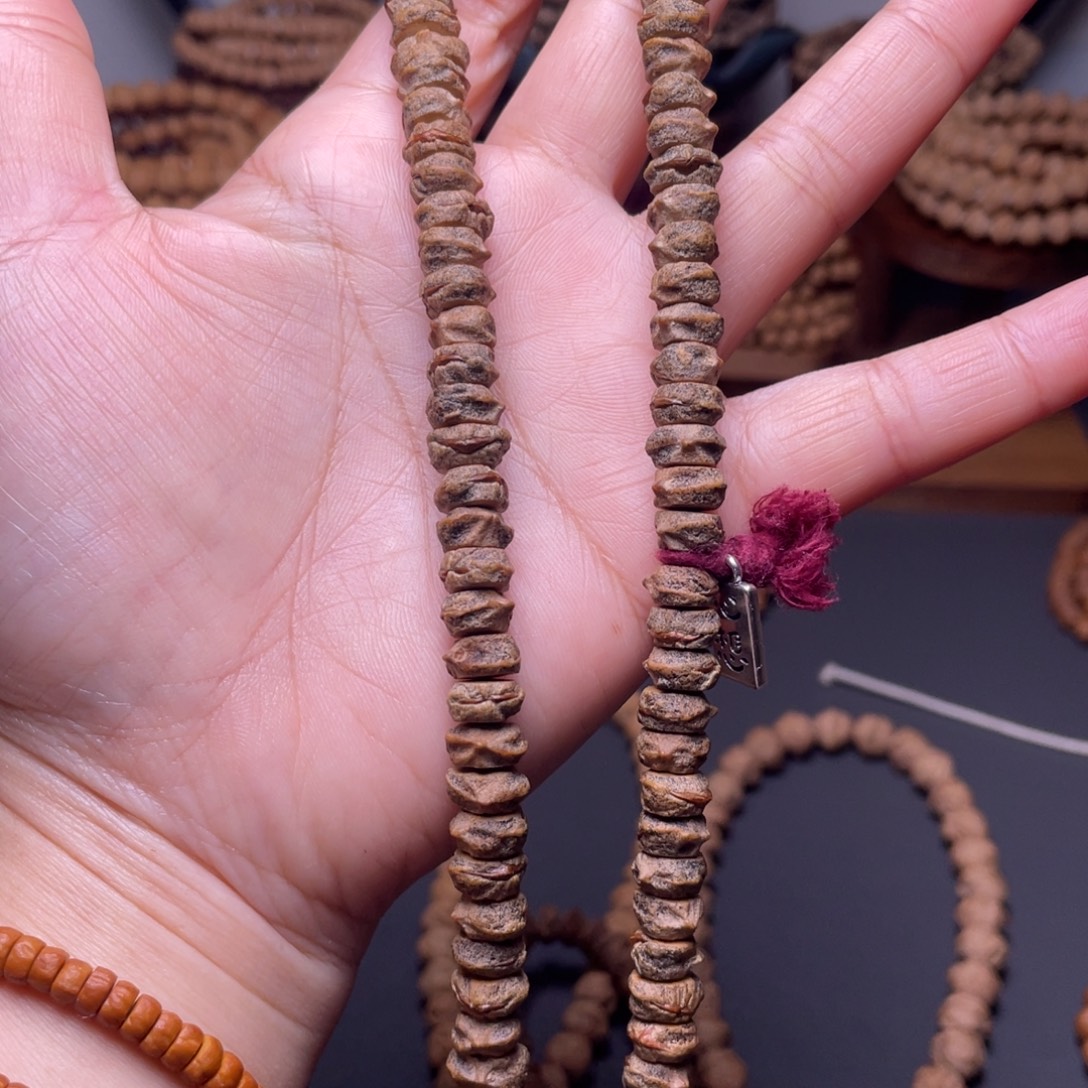 炸****柏香籽/百香籽手串