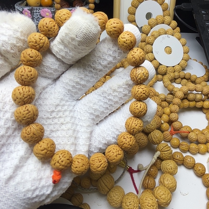 J***j龙脊菩提吊坠野生桃核 13oooo