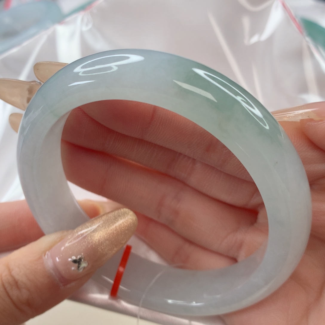 翡翠手镯未镶嵌60.2 正圈