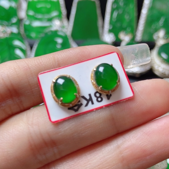 翡翠颈饰18K金镶嵌          