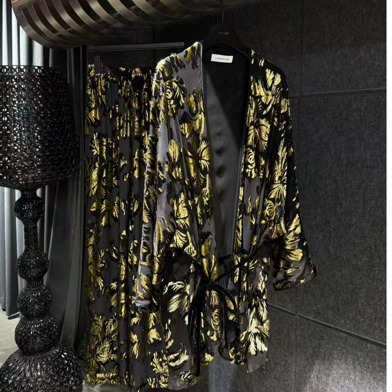 LA MAISON JADE黑色外套J25A4141
