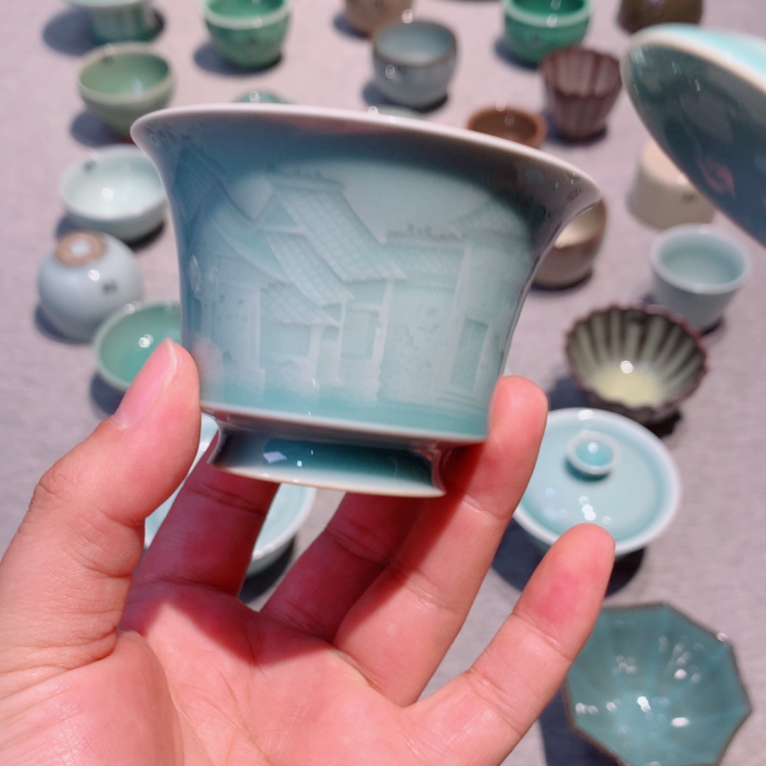 明***月龙泉青瓷茶具盖碗
