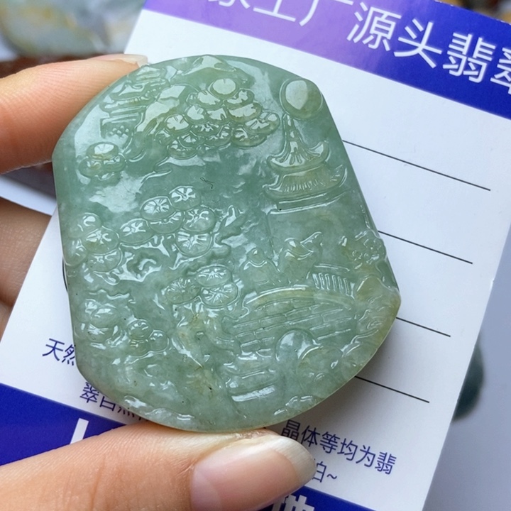 翡翠颈饰未镶嵌翡翠