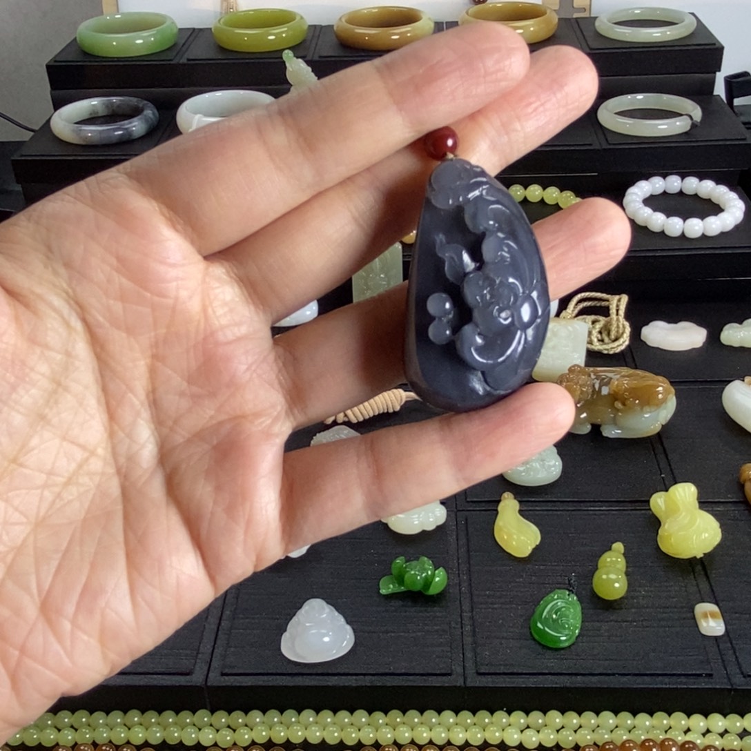 和田玉未镶嵌挂件