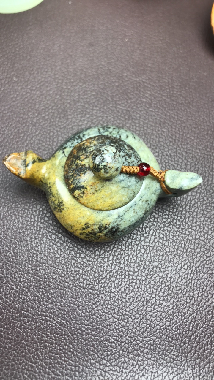 天然河磨玉，手把…………