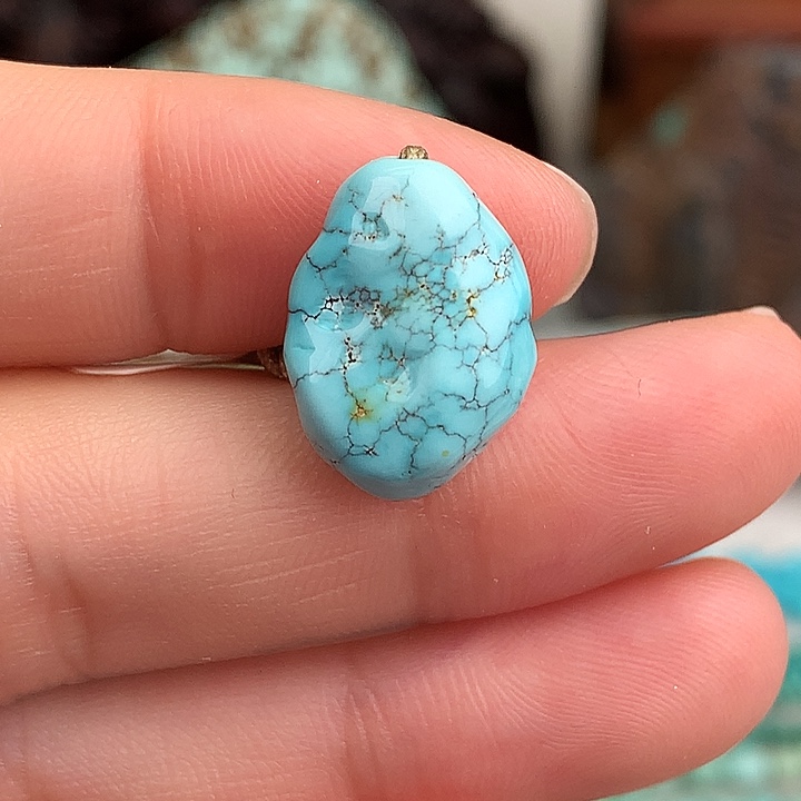 绿松石未镶嵌原矿