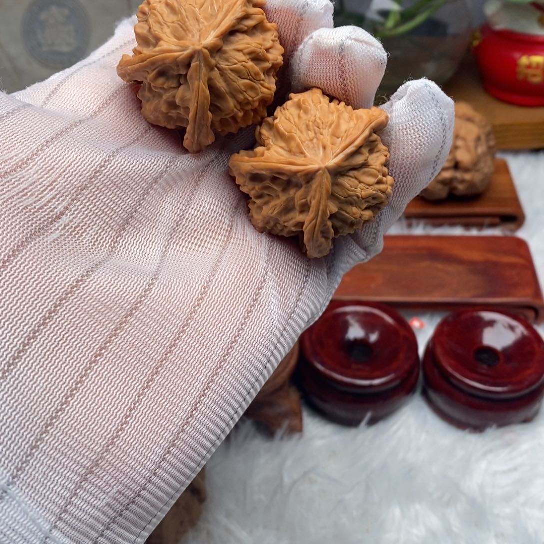 文玩核桃吊坠38尺寸三棱