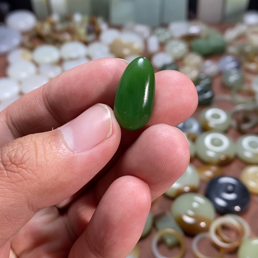 和田玉吊坠(不含链)未镶嵌