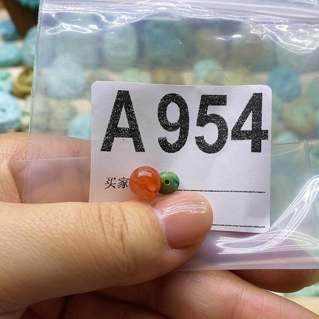 南红玛瑙未镶嵌珠宝奇石