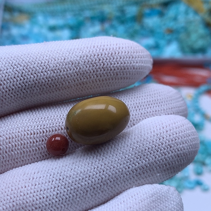 南红玛瑙未镶嵌珠宝奇石
