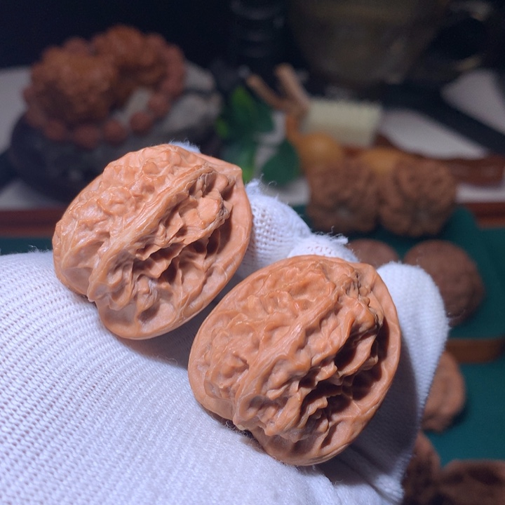 文玩核桃把件龙骨