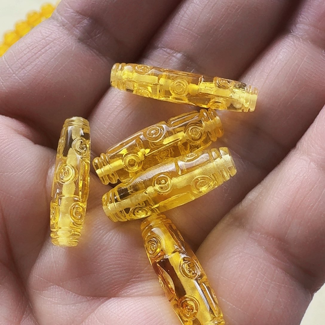 未镶嵌蜜蜡珠宝奇石