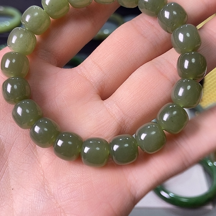 无***岸和田玉未镶嵌手链