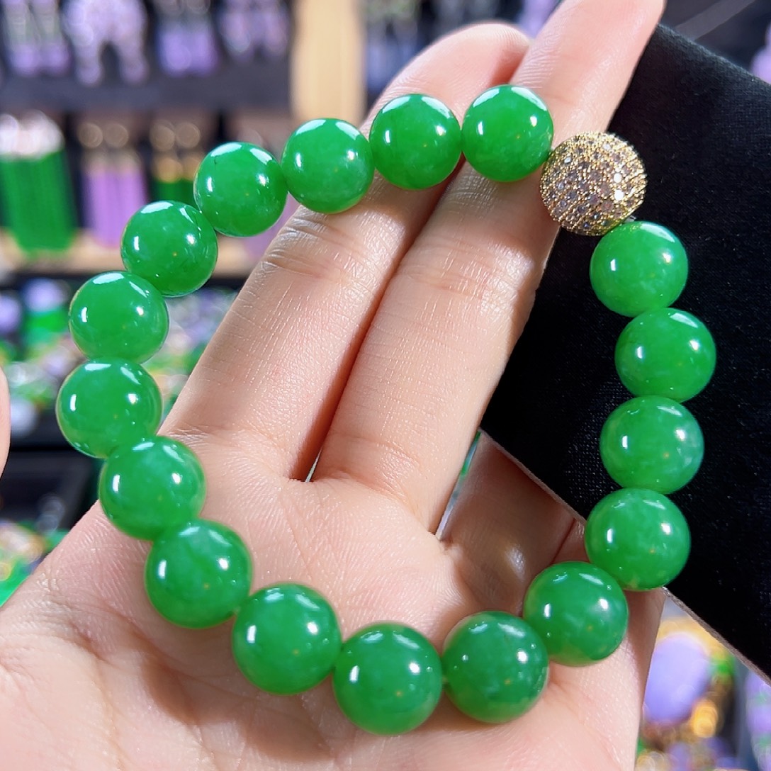 布***托翡翠未镶嵌手串签收后24小时鉴赏期