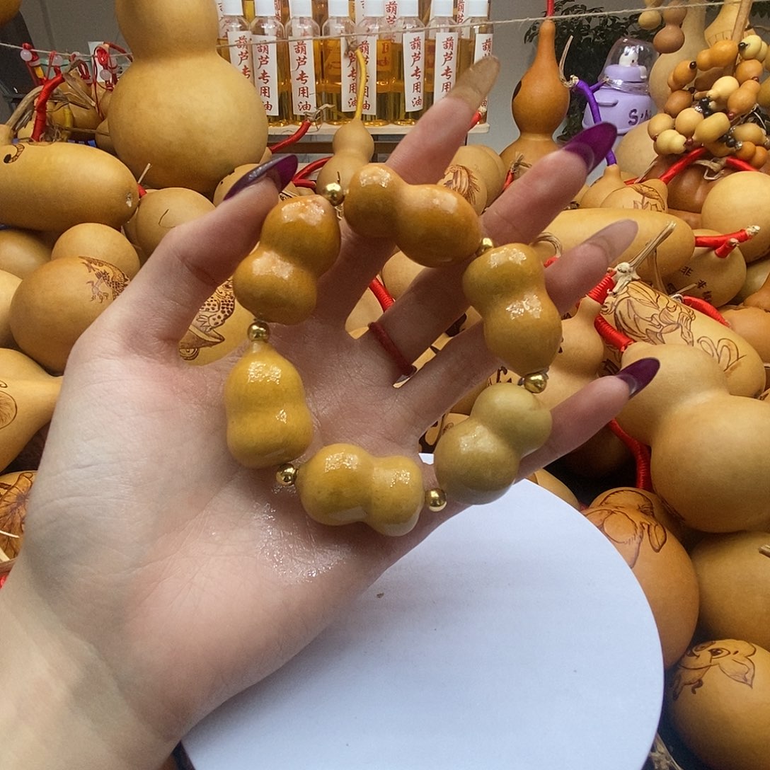 冯***英香榧木葫芦工艺美术