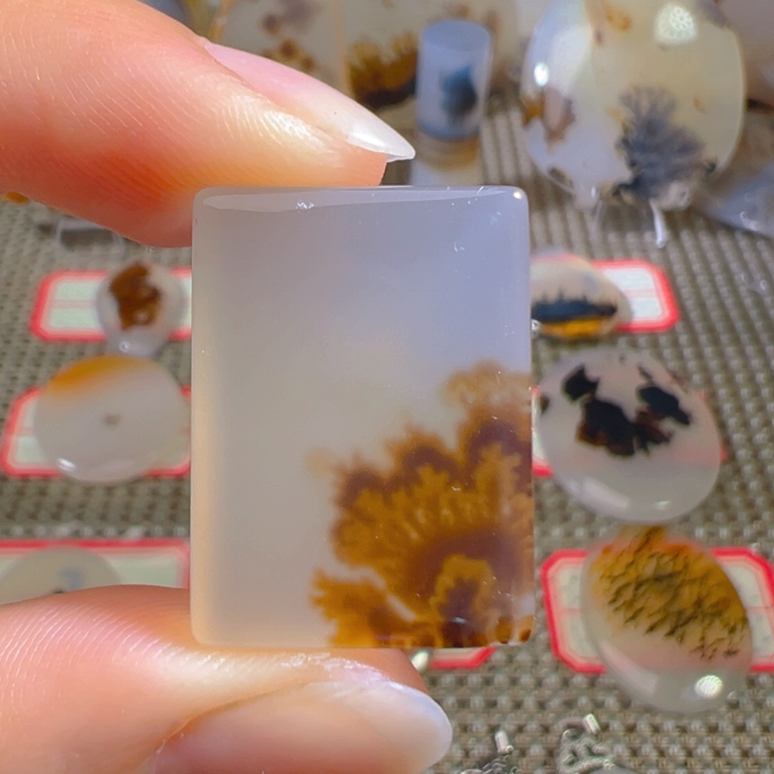 玛瑙/玉髓颈饰合金