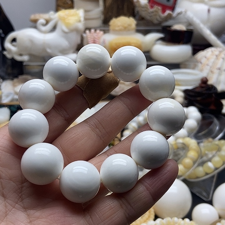 非金属贝壳全白微瑕2.0单圈