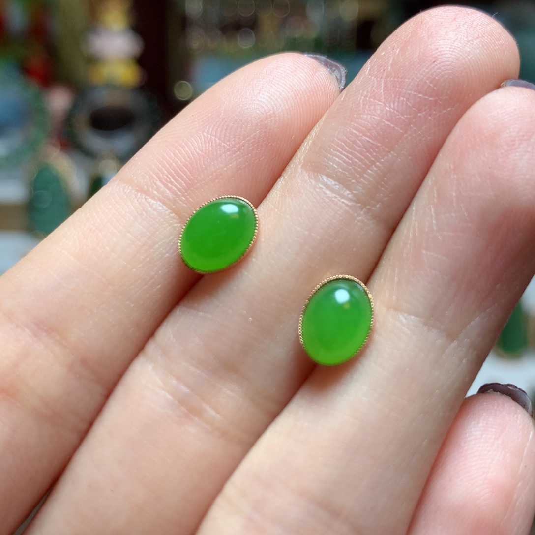 和田玉（碧玉）耳钉18K金镶嵌