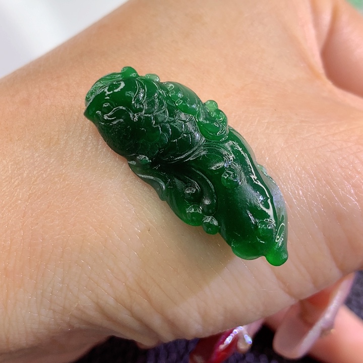 定制翡翠未镶嵌翡翠