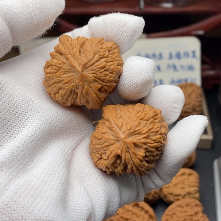 文玩核桃吊坠窝头拉丝凹34尺0277